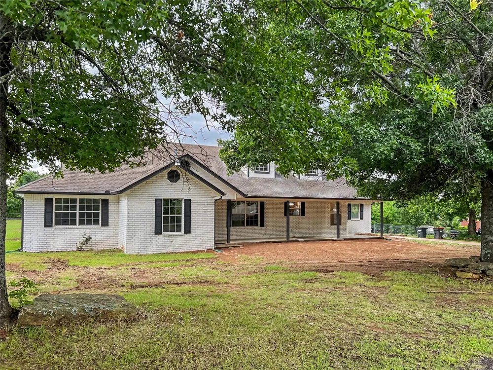 21083 S Forrest Drive Tahlequah, OK 74464