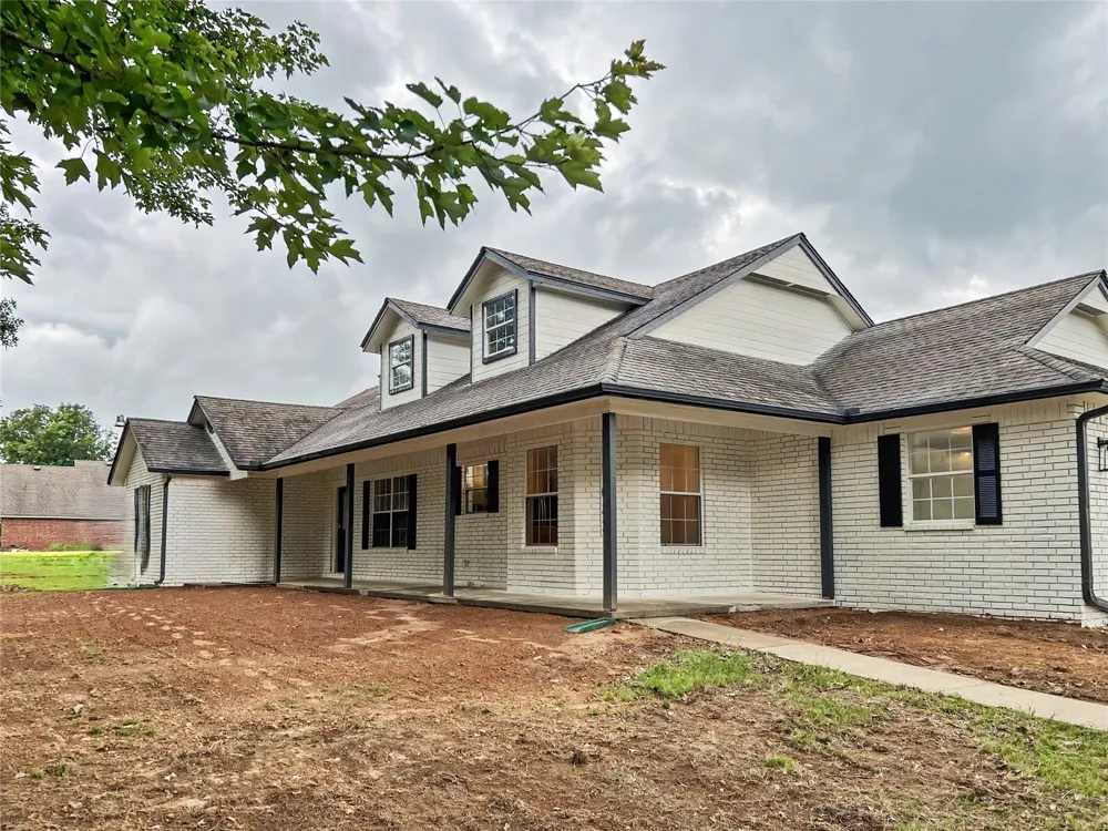 21083 S Forrest Drive Tahlequah, OK 74464