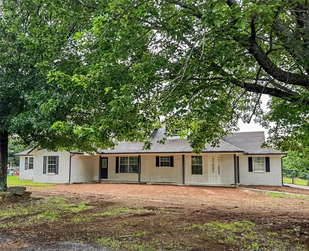 21083 S Forrest Drive Tahlequah, OK 74464