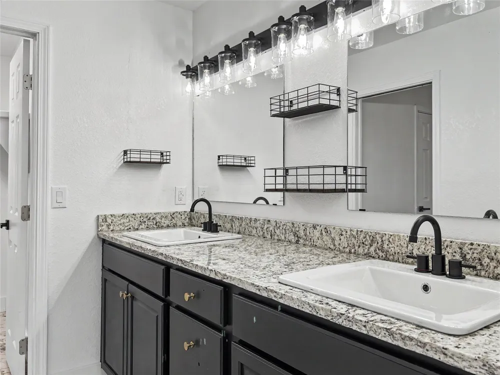 21083 S Forrest Drive Tahlequah, OK 74464