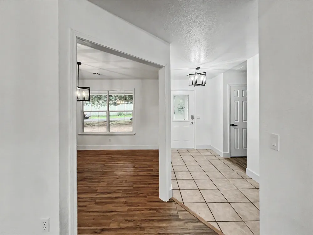 21083 S Forrest Drive Tahlequah, OK 74464