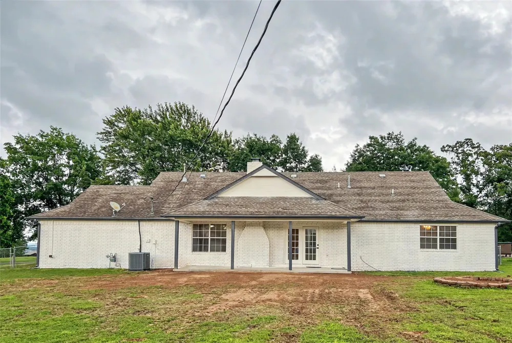21083 S Forrest Drive Tahlequah, OK 74464