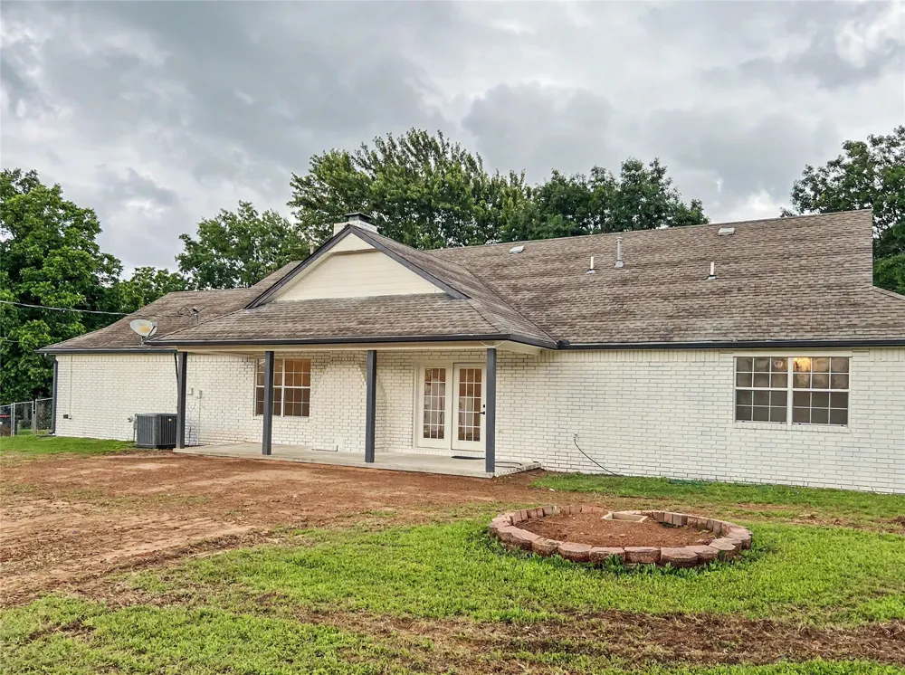 21083 S Forrest Drive Tahlequah, OK 74464