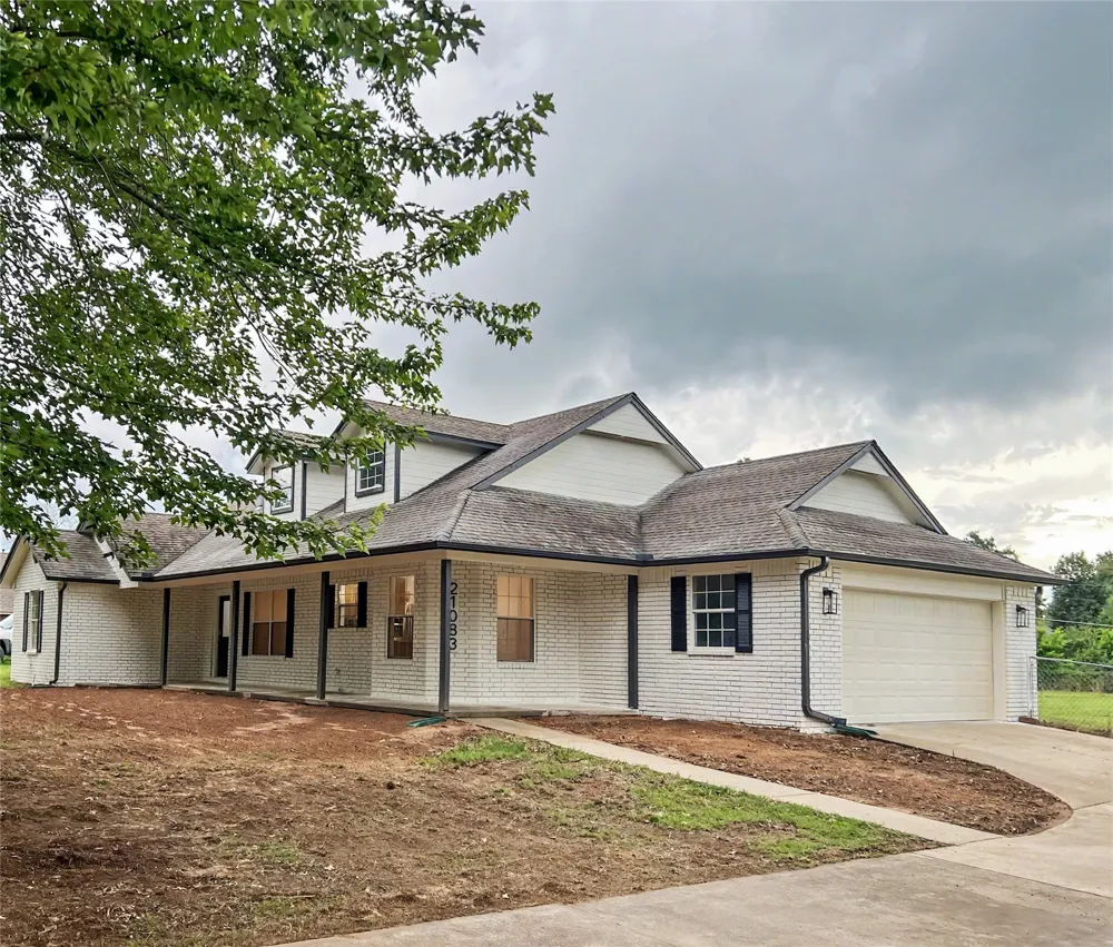 21083 S Forrest Drive Tahlequah, OK 74464