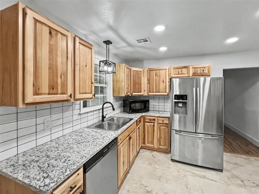 21083 S Forrest Drive Tahlequah, OK 74464