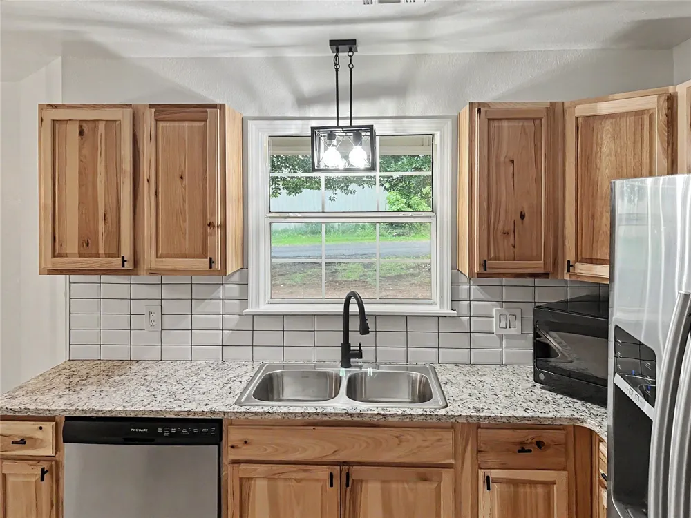 21083 S Forrest Drive Tahlequah, OK 74464