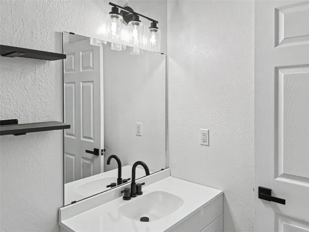 21083 S Forrest Drive Tahlequah, OK 74464