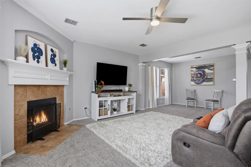 908 Lake Hollow Drive Little Elm, TX 75068