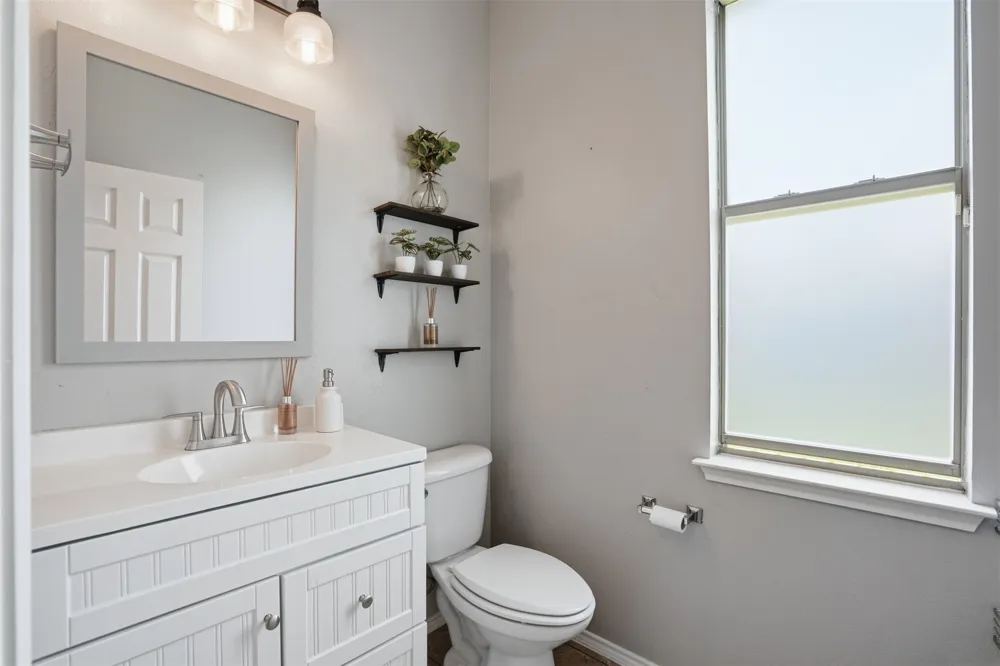908 Lake Hollow Drive Little Elm, TX 75068