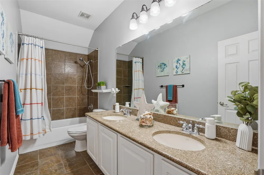 908 Lake Hollow Drive Little Elm, TX 75068