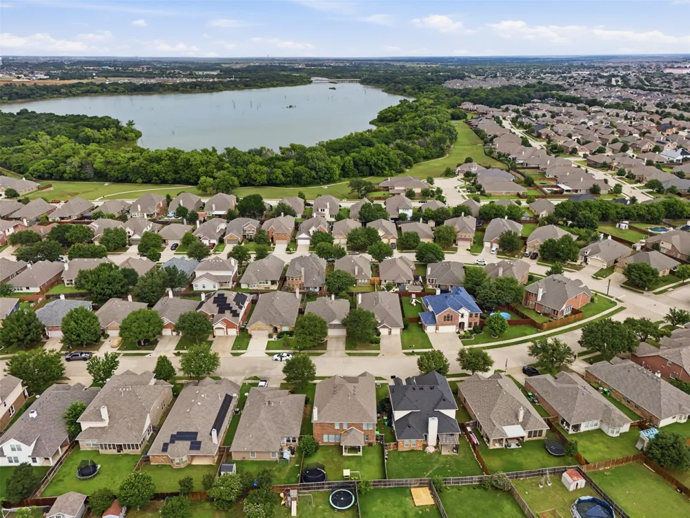 908 Lake Hollow Drive Little Elm, TX 75068