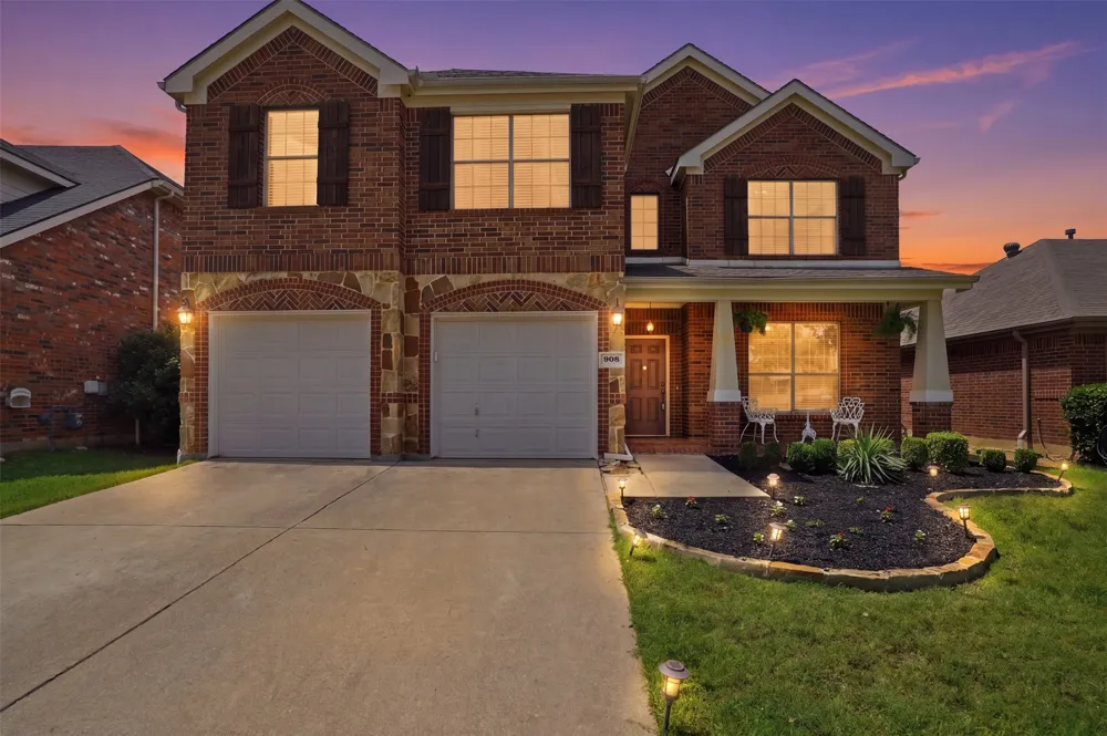 908 Lake Hollow Drive Little Elm, TX 75068