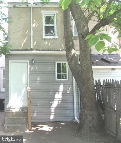 724 SPRUCE STREET Camden, NJ 08103