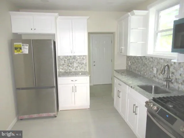 724 SPRUCE STREET Camden, NJ 08103