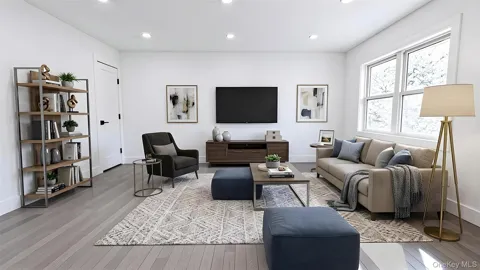 43 Yennicock Avenue #2