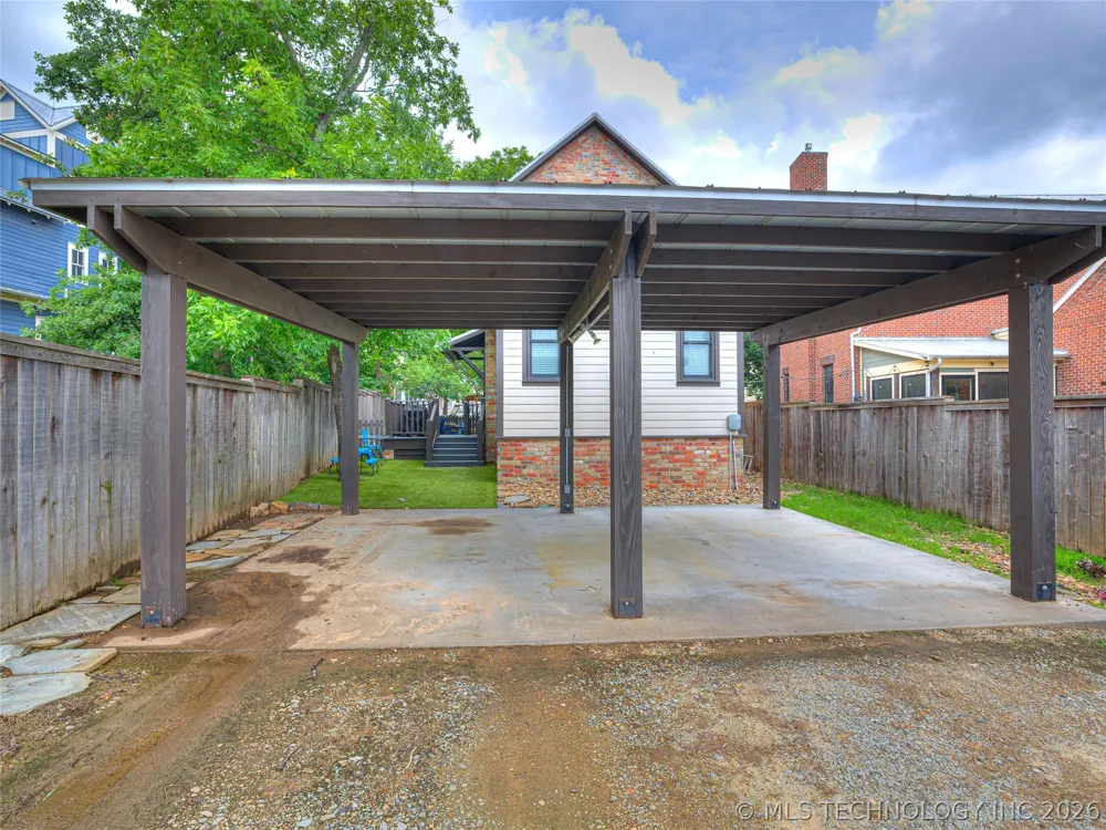 48 Park Street Carlton Landing, OK 74432