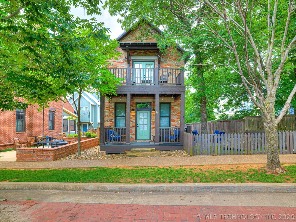 48 Park Street Carlton Landing, OK 74432