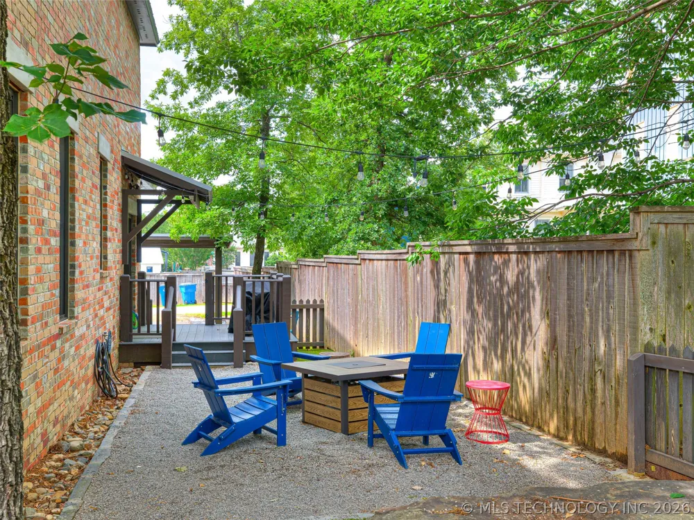 48 Park Street Carlton Landing, OK 74432