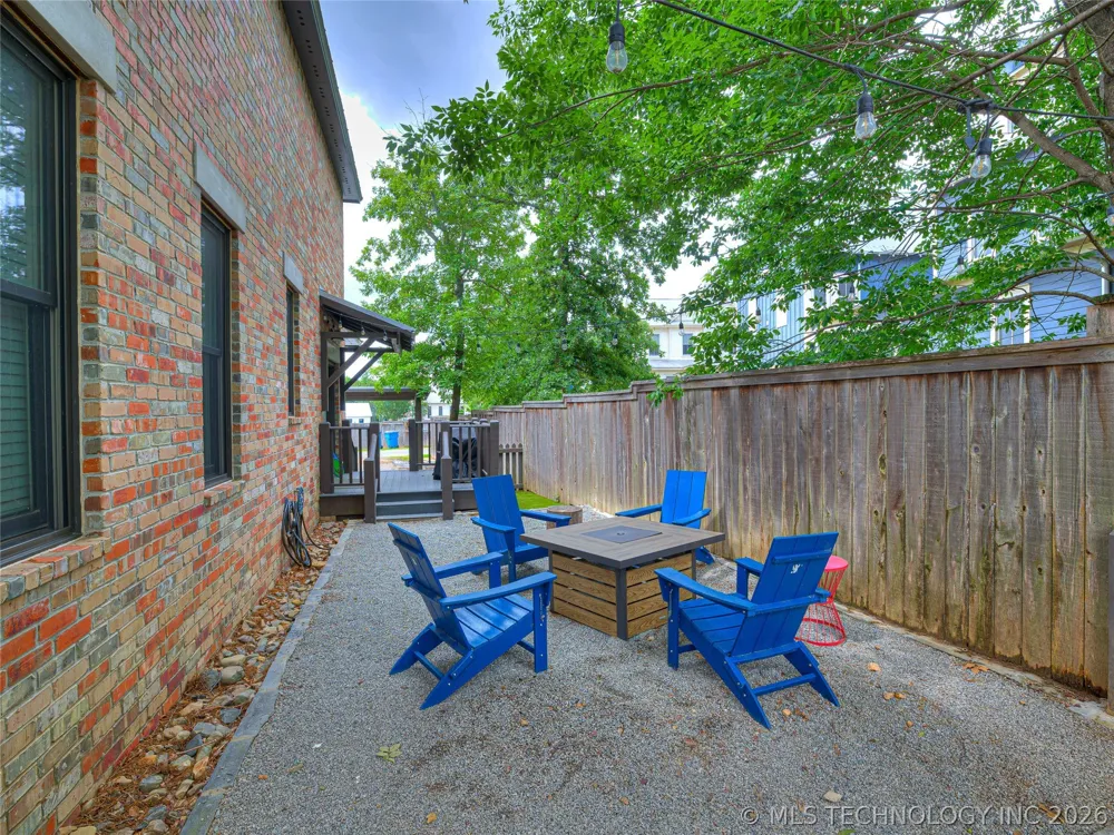 48 Park Street Carlton Landing, OK 74432
