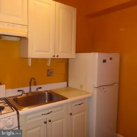 1 SCOTT CIRCLE NW #419 Washington, DC 20036