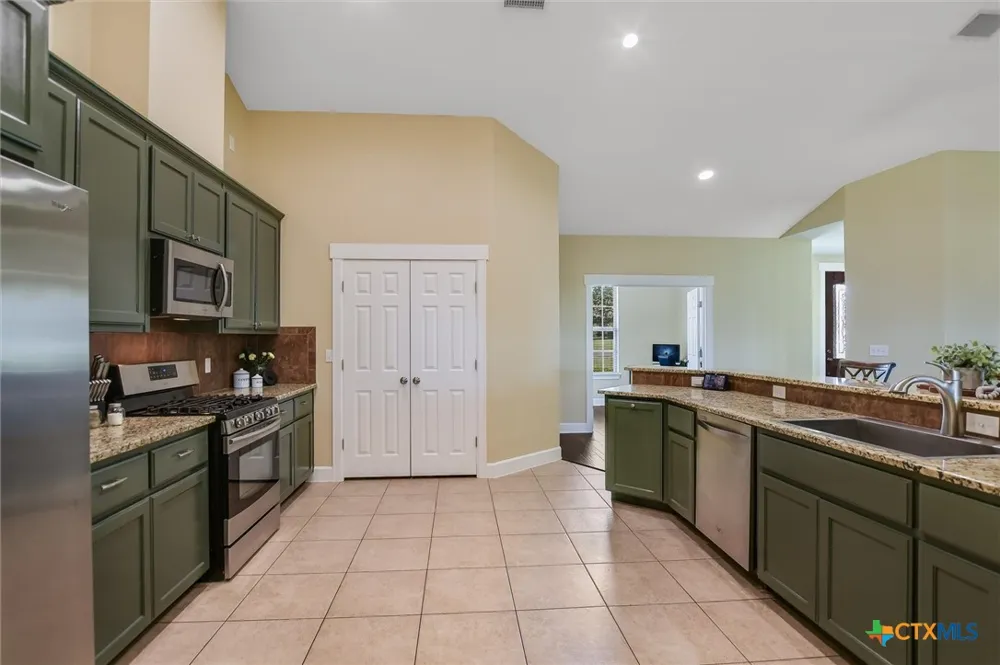 212 Christine Lane Liberty Hill, TX 78642