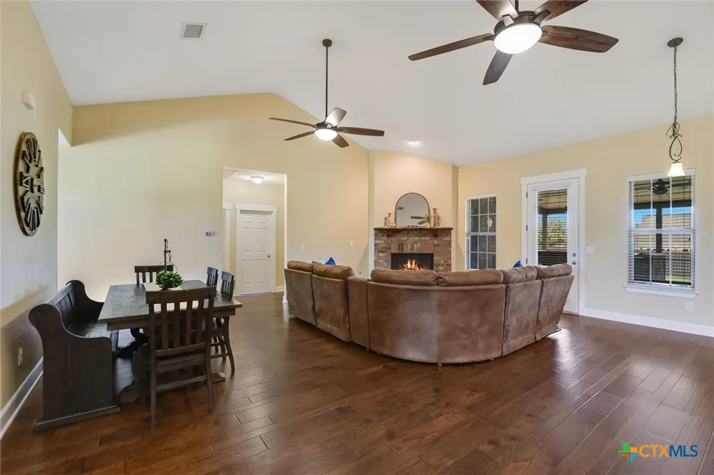 212 Christine Lane Liberty Hill, TX 78642
