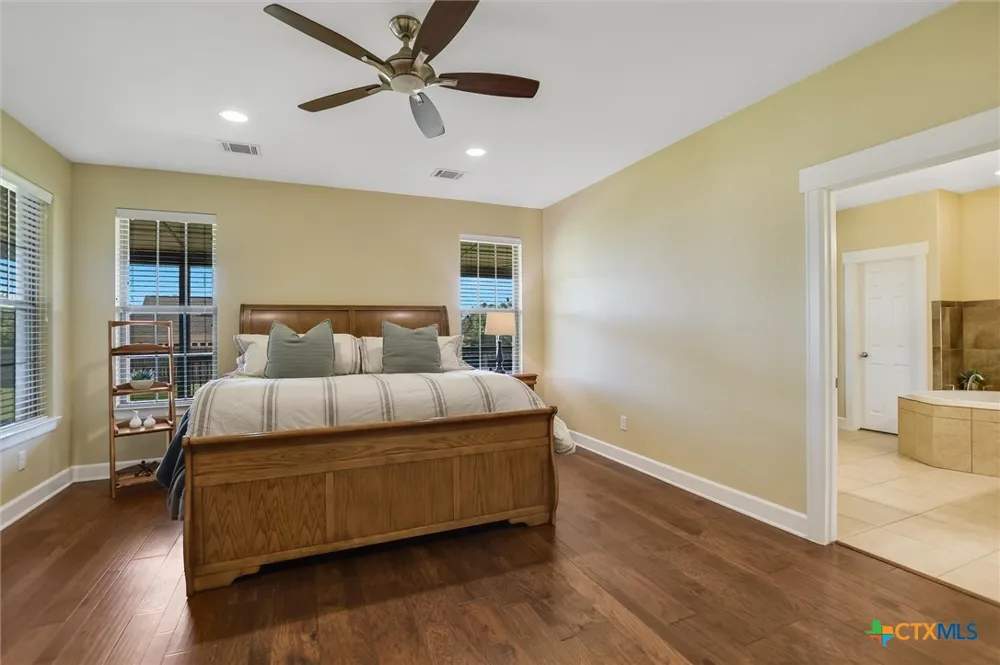 212 Christine Lane Liberty Hill, TX 78642