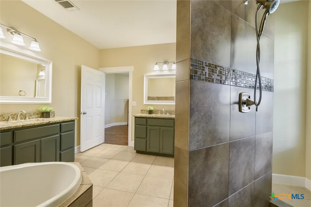 212 Christine Lane Liberty Hill, TX 78642