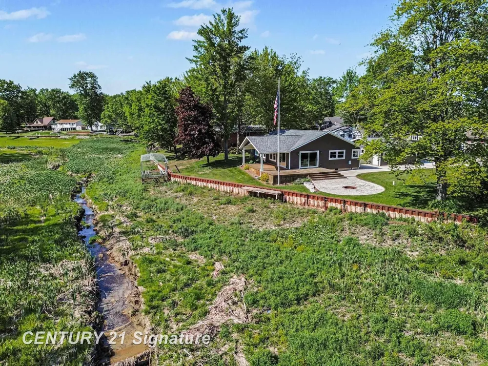 5458 Oakridge Drive Tobacco Township, MI 48612