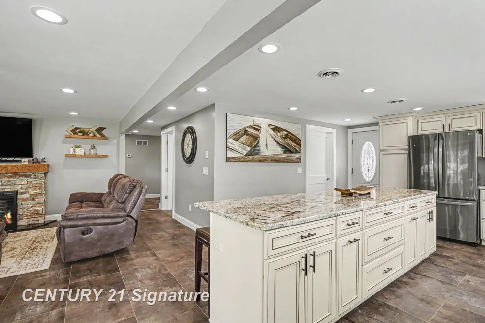 5458 Oakridge Drive Tobacco Township, MI 48612