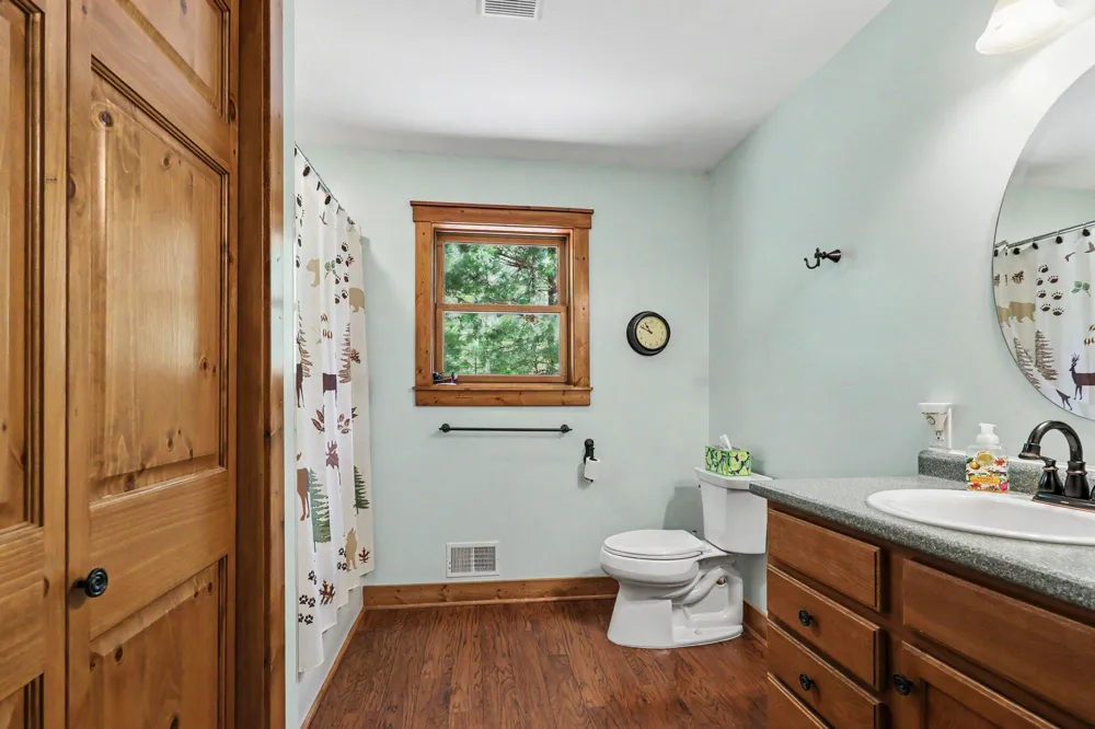 7766 E Bradshaw Branch, MI 49402