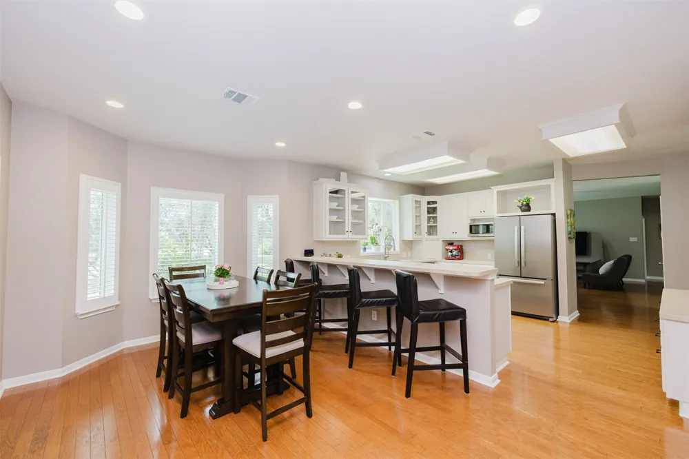 121 Lakewood Trail Leander, TX 78641