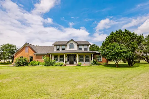 121 Lakewood Trail