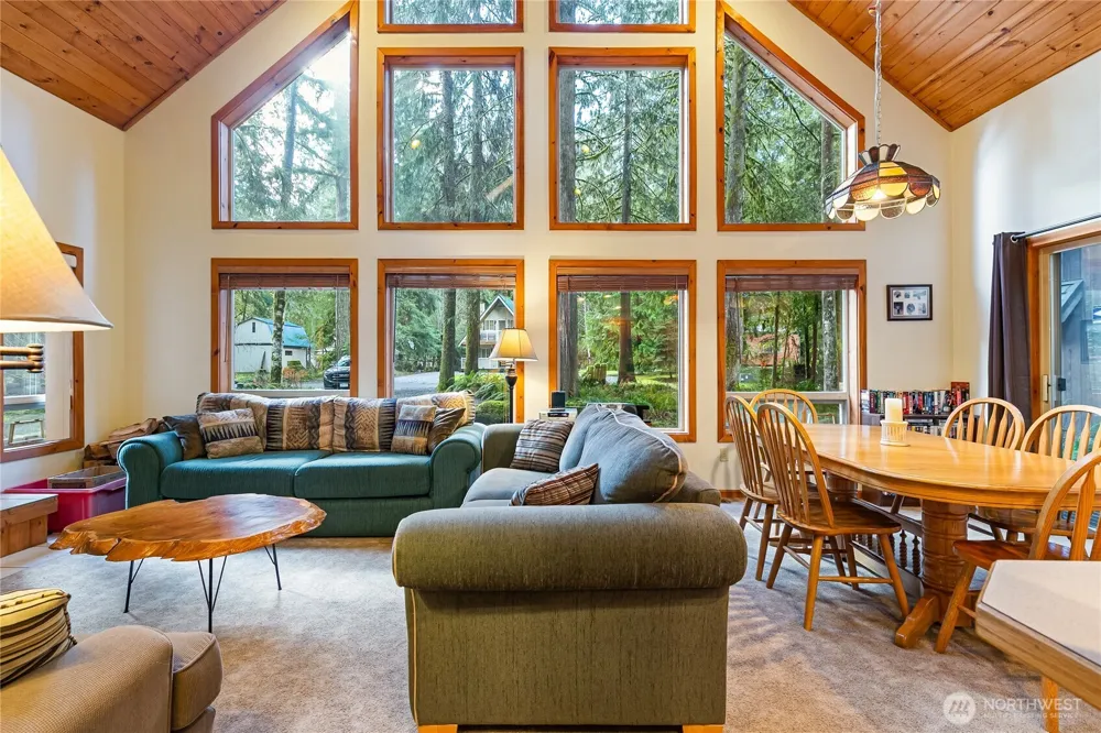 7077 Austin Pass Road Glacier, WA 98244