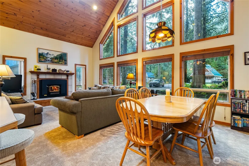 7077 Austin Pass Road Glacier, WA 98244