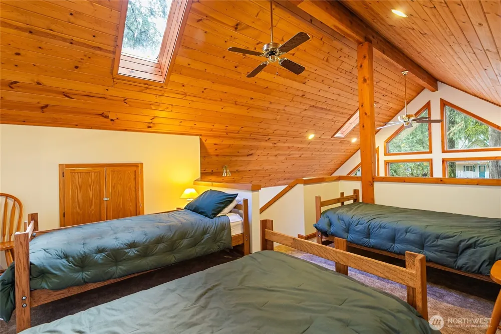 7077 Austin Pass Road Glacier, WA 98244