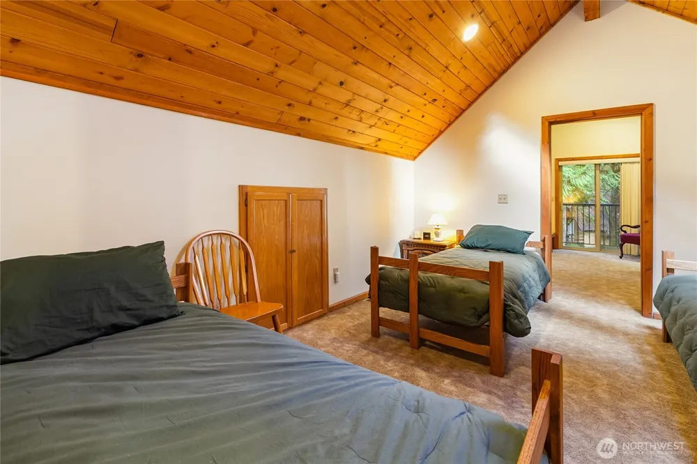 7077 Austin Pass Road Glacier, WA 98244