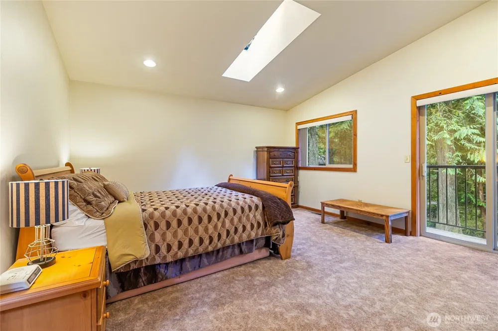 7077 Austin Pass Road Glacier, WA 98244