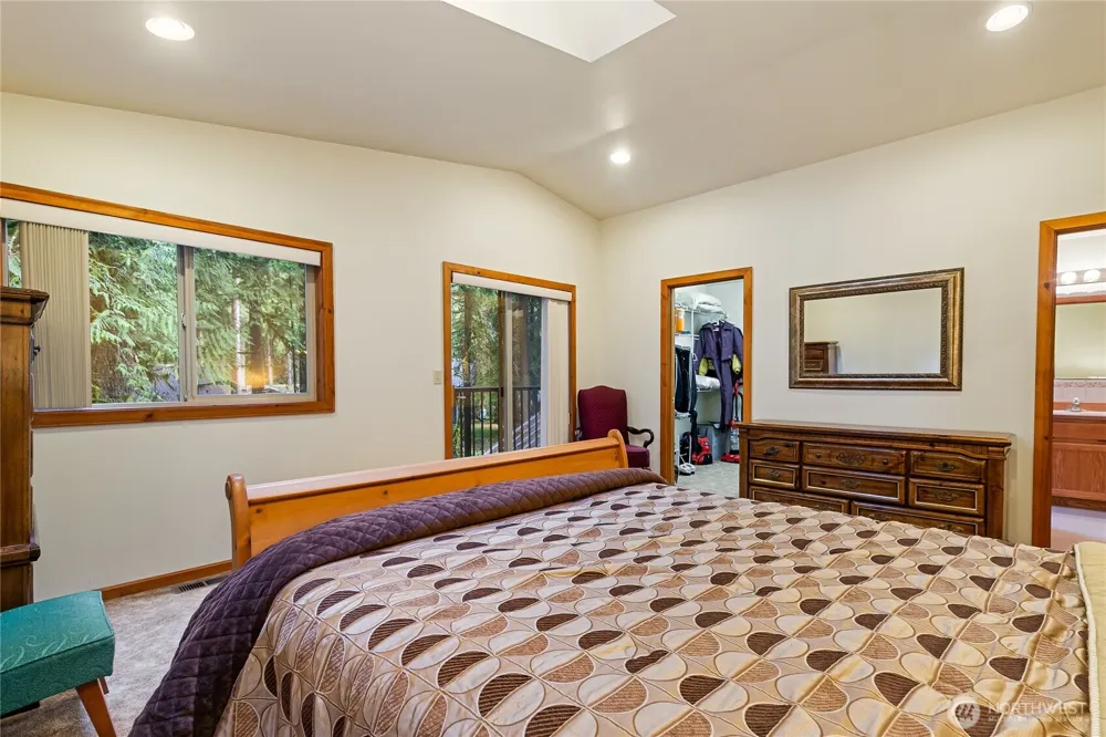 7077 Austin Pass Road Glacier, WA 98244