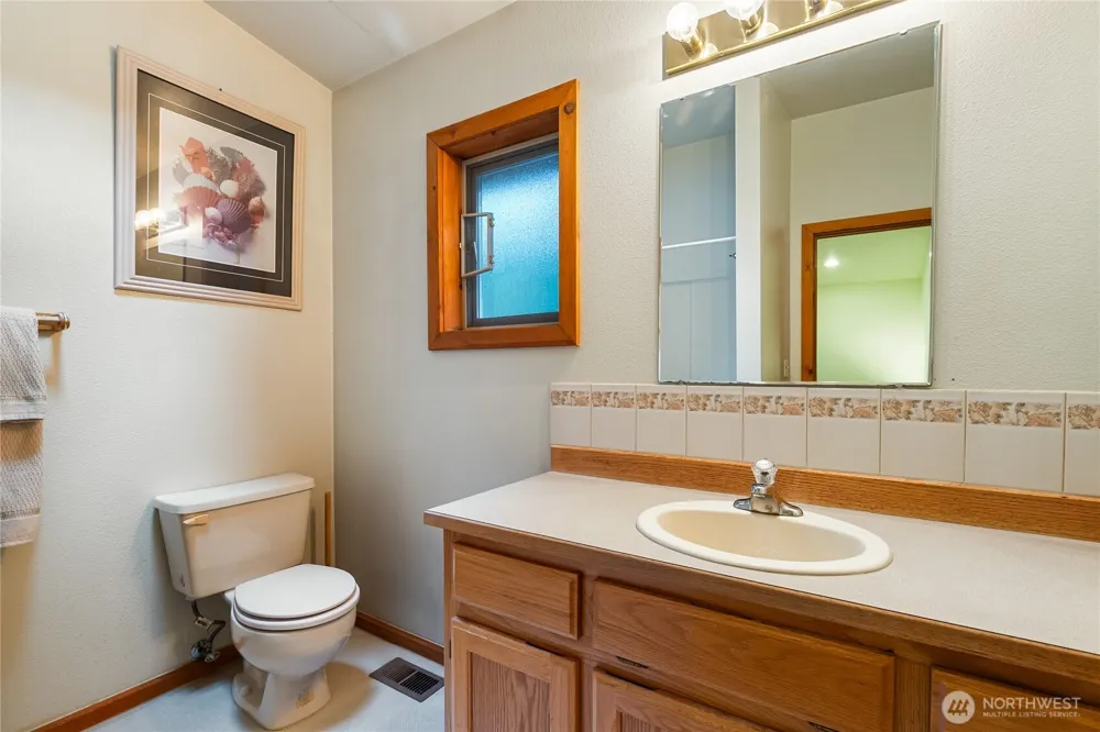 7077 Austin Pass Road Glacier, WA 98244