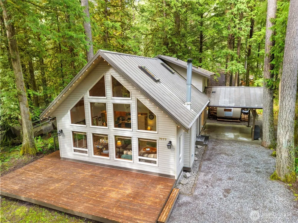 7077 Austin Pass Road Glacier, WA 98244