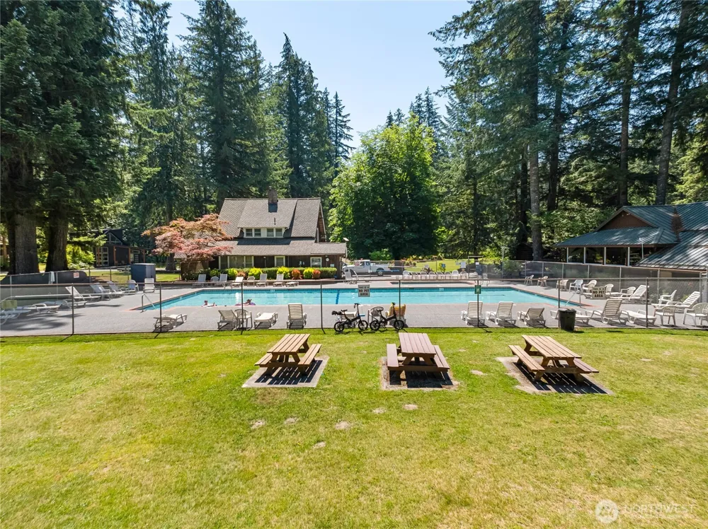 7077 Austin Pass Road Glacier, WA 98244