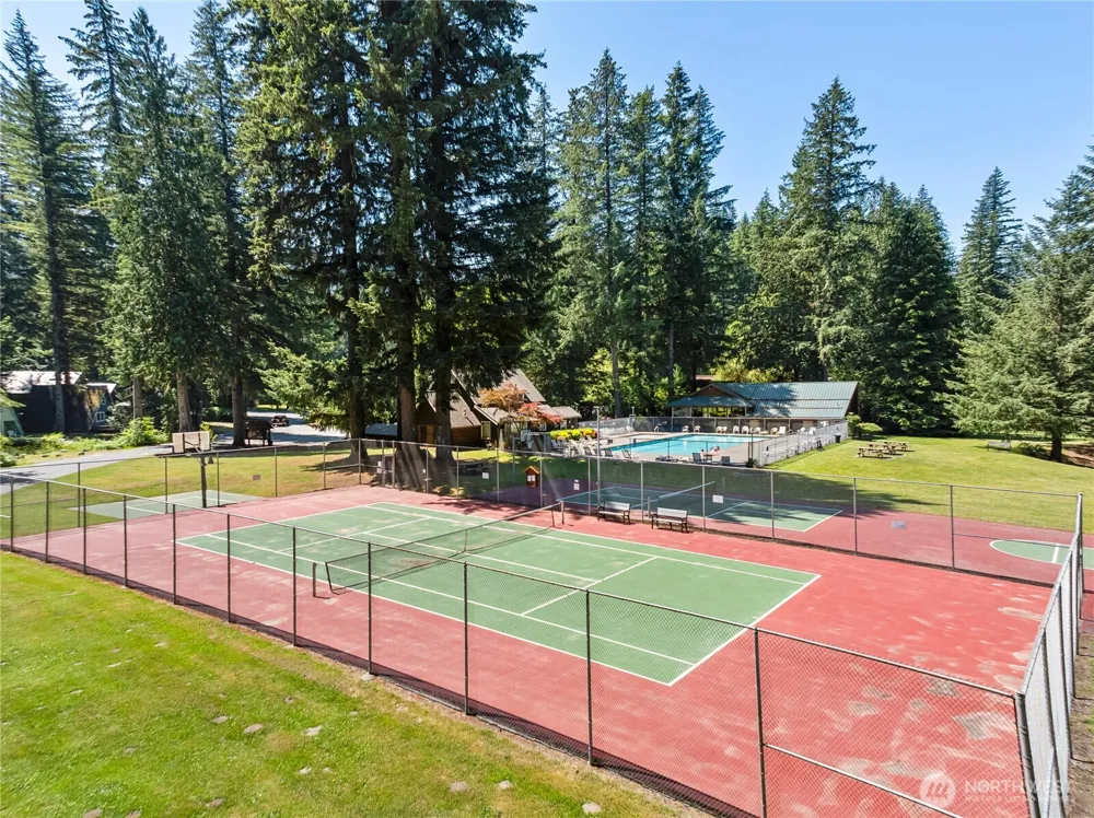 7077 Austin Pass Road Glacier, WA 98244