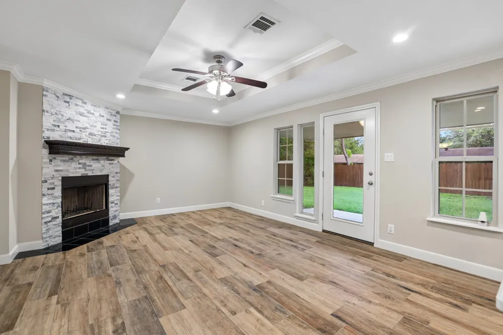 810 Vogel Drive Lockhart, TX 78644