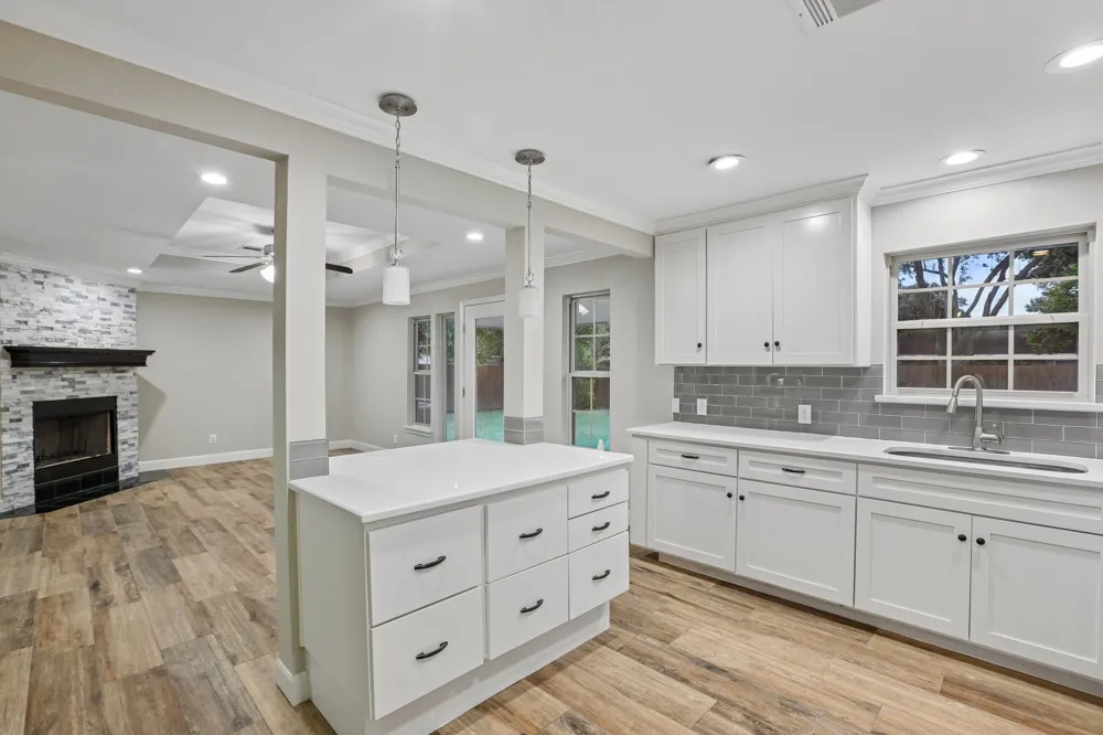 810 Vogel Drive Lockhart, TX 78644