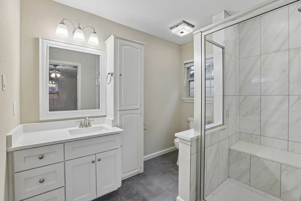 810 Vogel Drive Lockhart, TX 78644