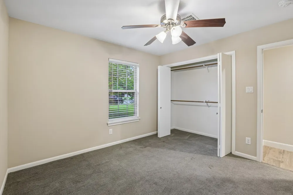 810 Vogel Drive Lockhart, TX 78644