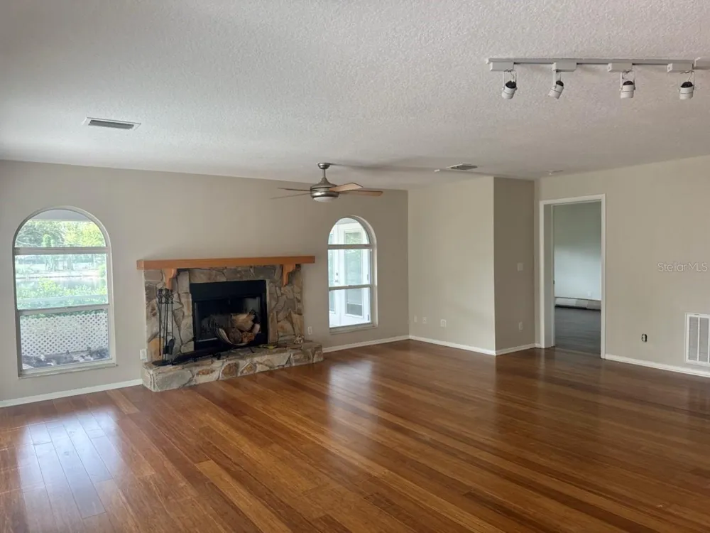 13824 83RD PLACE Seminole, FL 33776