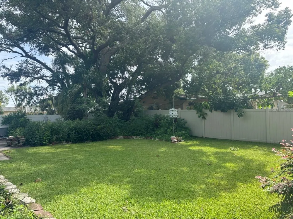13824 83RD PLACE Seminole, FL 33776