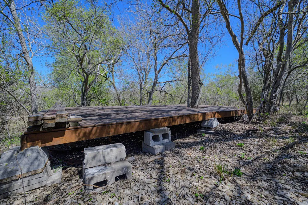 5923 Fm 1726 Goliad, TX 77963
